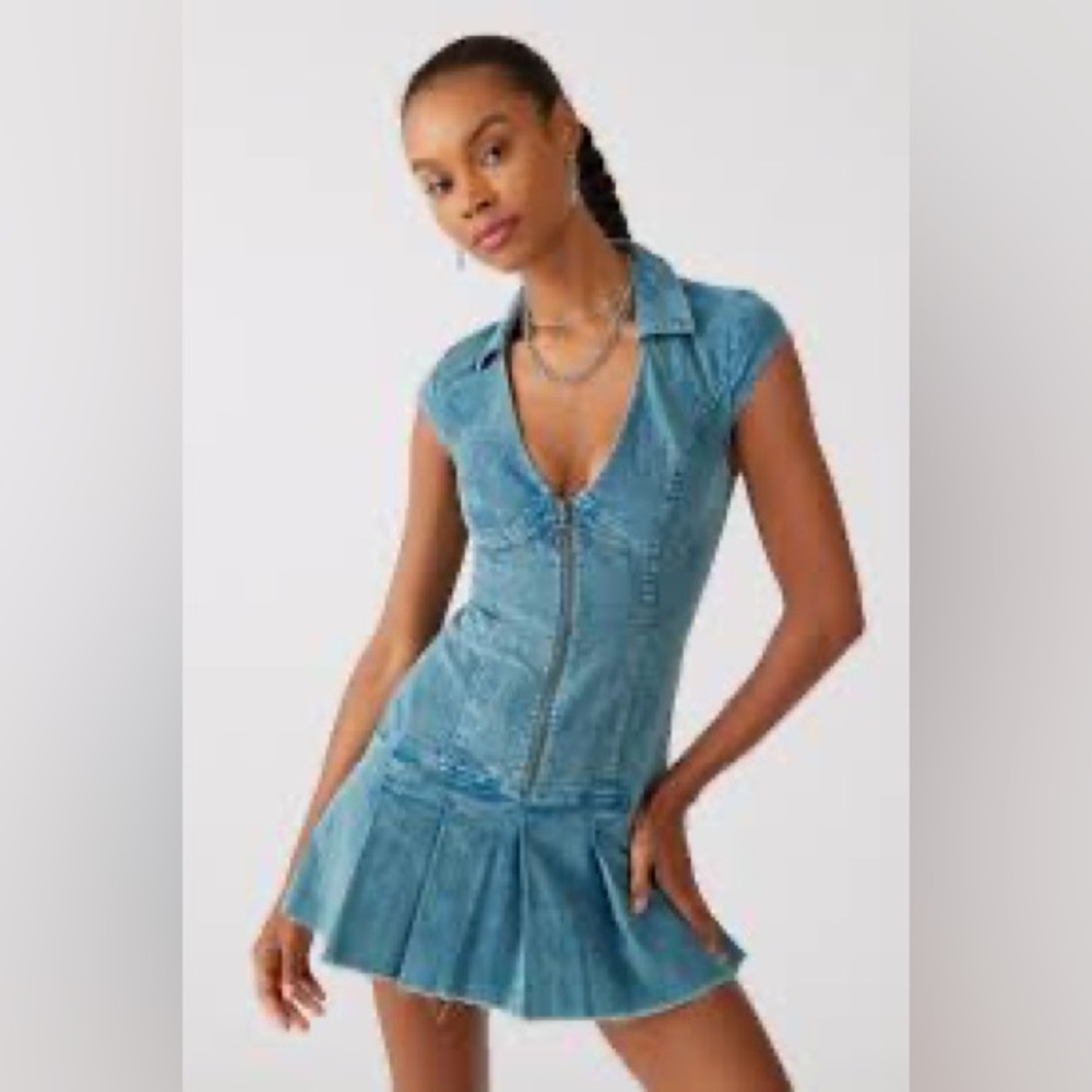 Urban outfitters jazzy corduroy mini dress, blue SZ small. New without tags